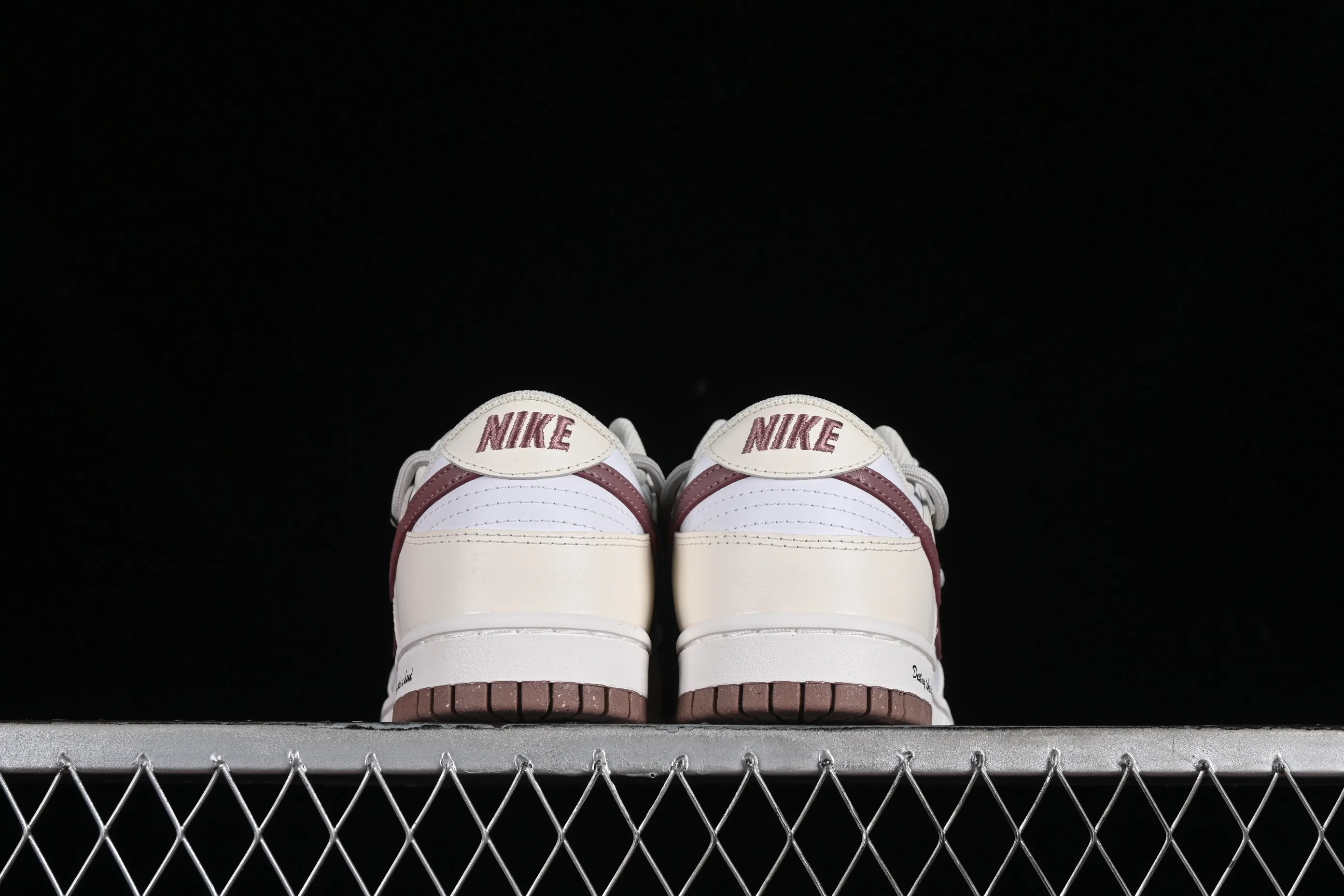 All categories Nk SB Dunk series Nk SB Dunk Low low-top sneakers Nk Dunk Low "Next Nature" milk white dark brown SB strap low-top casual sneakers DD1873-103